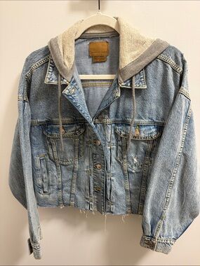 American Eagle Light Blue Denim Jacket with Brown Leather Label